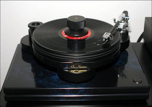 CES Turntables-218_72_big-slight-less.jpg