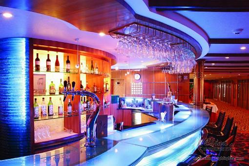 Who is 18 today?-bar2.jpg