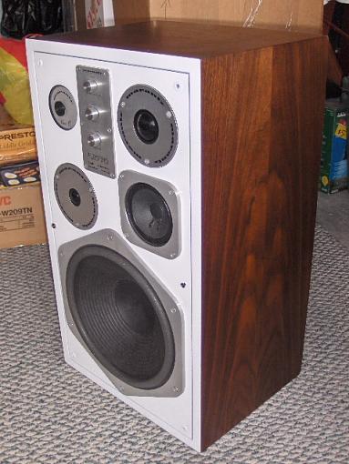 Vintage Marantz HD770 with White Baffle-picture-614.jpg